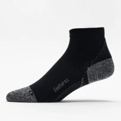 Feetures PF Relief Ultra Light Quarter Socks -Brooks Shop 651053 159 1