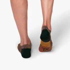 On Running On Low Socks Men's 15 On Running On Low Socks Men's -Brooks Shop 651101 192 2